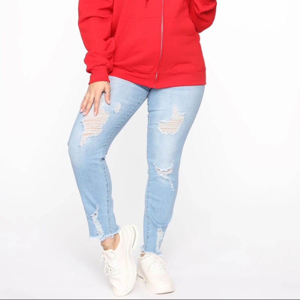 Somewhat The Same Jogger Jeans - Light Blue Wash